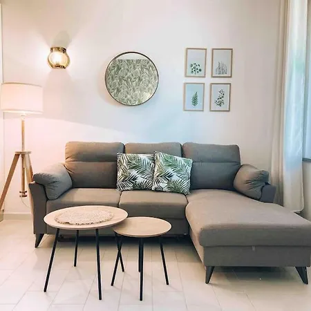 N4 Relaxing Seaview Apartament